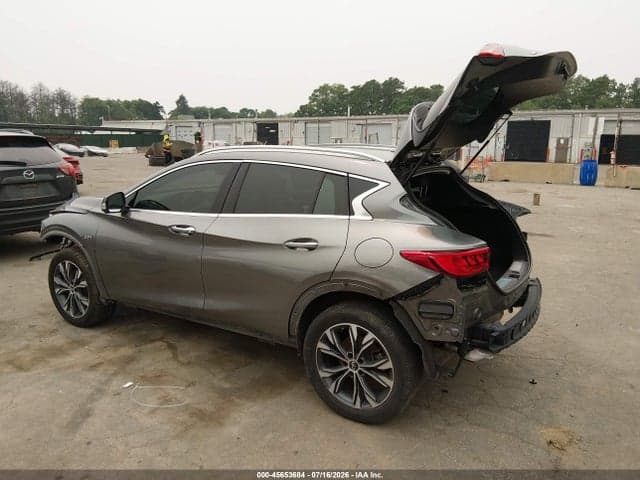 2018 INFINITI QX30 ESSENTIAL 3