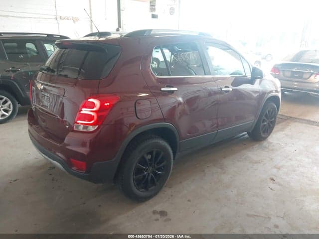 2017 CHEVROLET TRAX LT 4