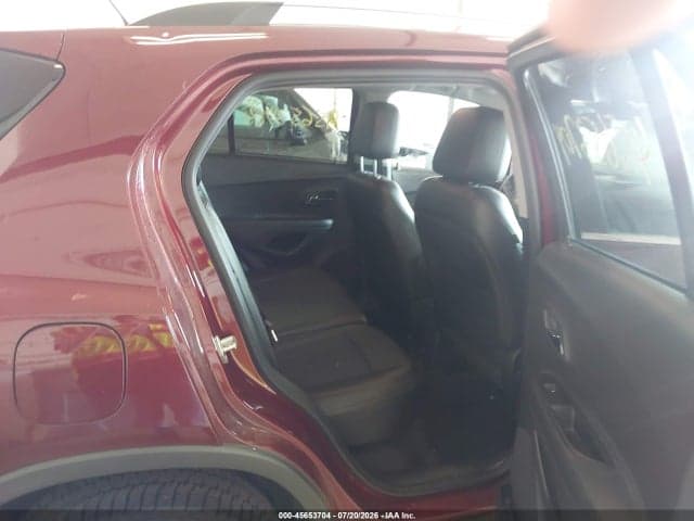 2017 CHEVROLET TRAX LT 8