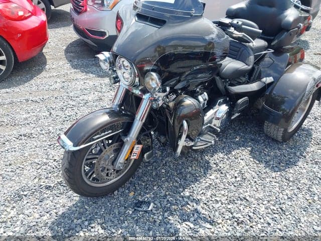 2020 HARLEY-DAVIDSON FLHTCUTG 2