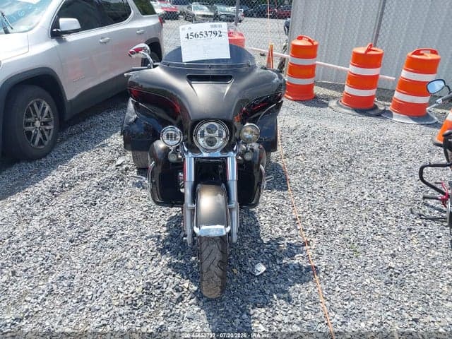 2020 HARLEY-DAVIDSON FLHTCUTG 5