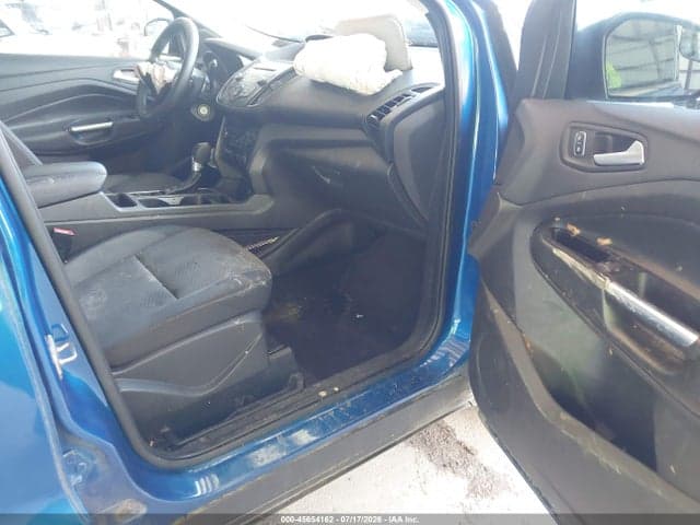 2017 FORD ESCAPE SE 5
