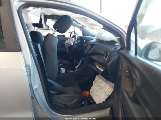 2022 CHEVROLET TRAX AWD LS 5