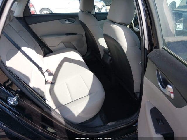 2021 KIA FORTE LXS 8