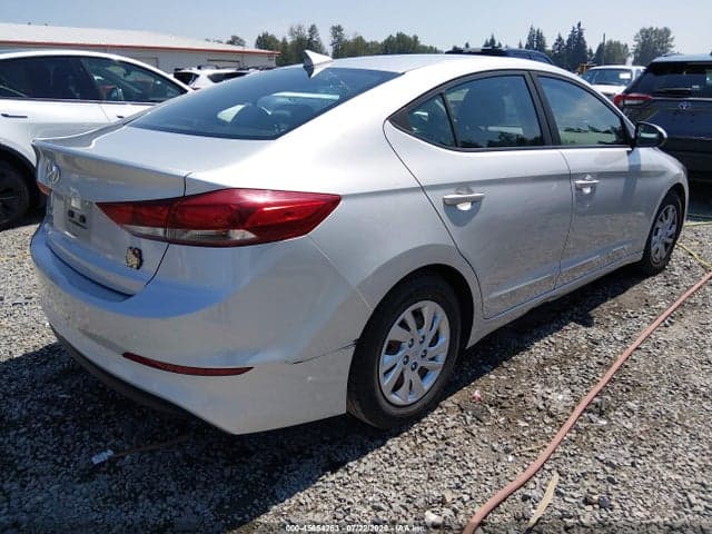 2017 HYUNDAI ELANTRA SE 4