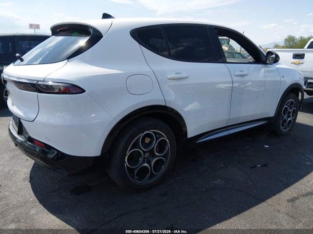 2024 ALFA ROMEO TONALE TI EAWD 4