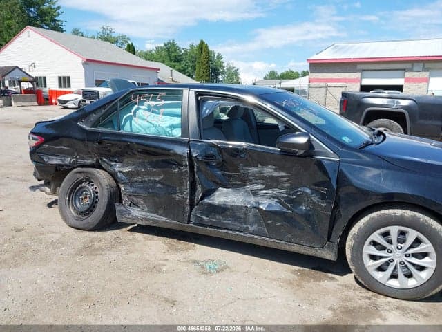 2017 TOYOTA CAMRY LE 6