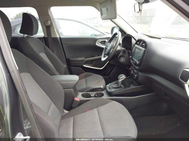 2020 KIA SOUL LX 5