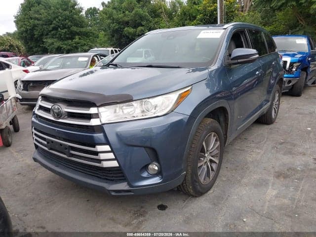 2017 TOYOTA HIGHLANDER XLE 2