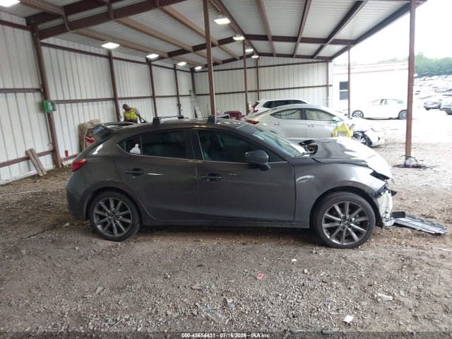 2018 MAZDA MAZDA3 TOURING 14