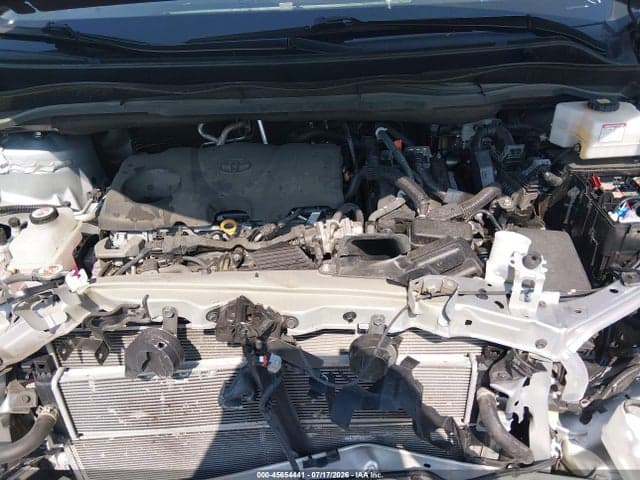 2023 TOYOTA SIENNA XLE 10