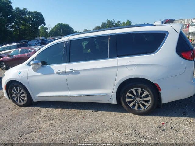 2020 CHRYSLER PACIFICA HYBRID LIMITED 14