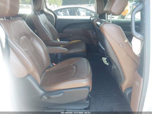 2020 CHRYSLER PACIFICA HYBRID LIMITED 8