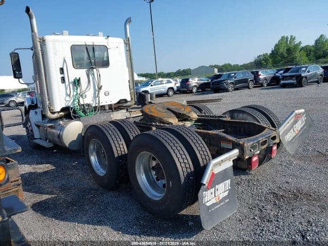 2023 FREIGHTLINER SD122 3