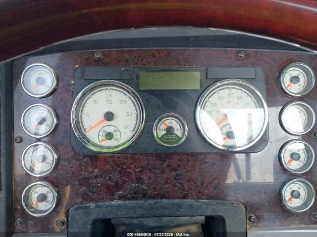 2023 FREIGHTLINER SD122 5