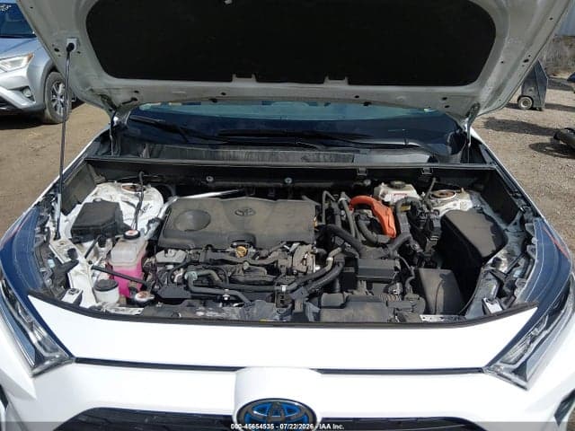 2021 TOYOTA RAV4 HYBRID XLE 10