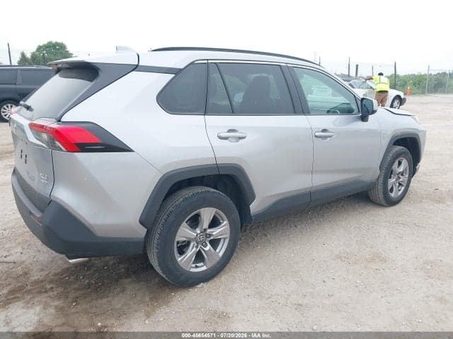2025 TOYOTA RAV4 XLE 4