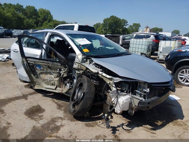 2017 TOYOTA COROLLA LE 1