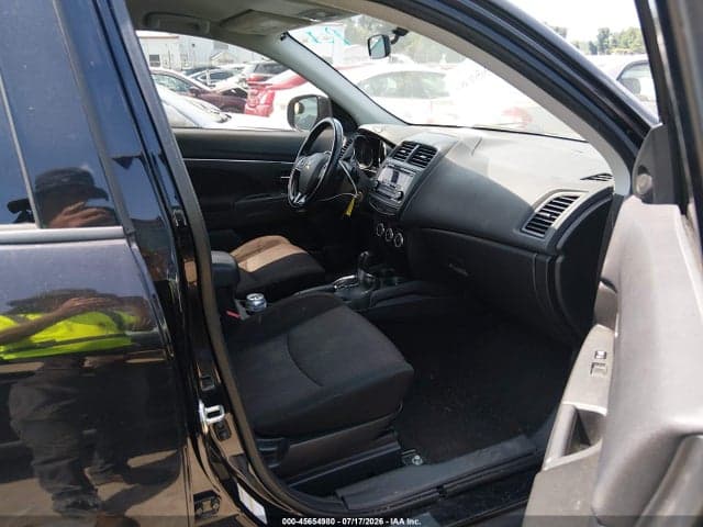 2017 MITSUBISHI OUTLANDER SPORT 2.0 LE 5