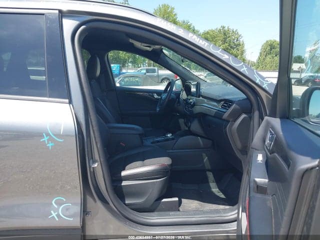 2025 FORD ESCAPE ST-LINE 5