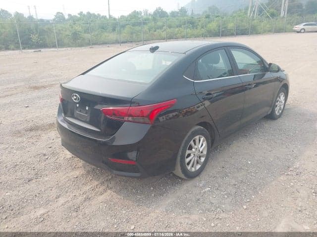 2022 HYUNDAI ACCENT SEL 4