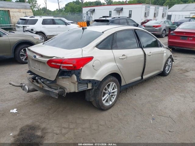 2017 FORD FOCUS SE 4