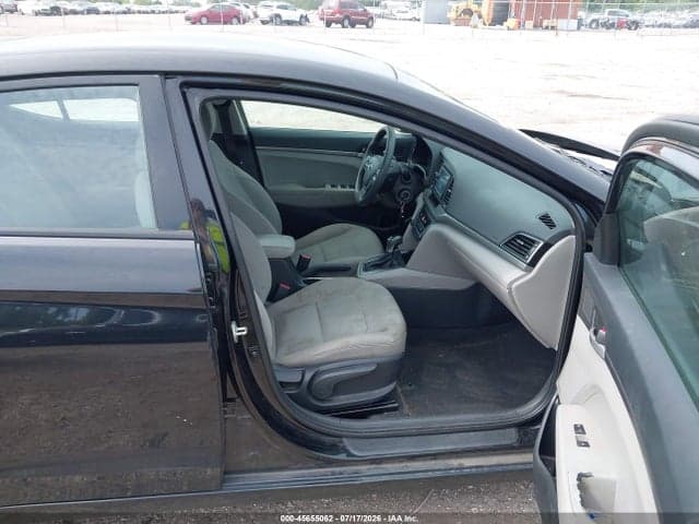 2017 HYUNDAI ELANTRA SE 5