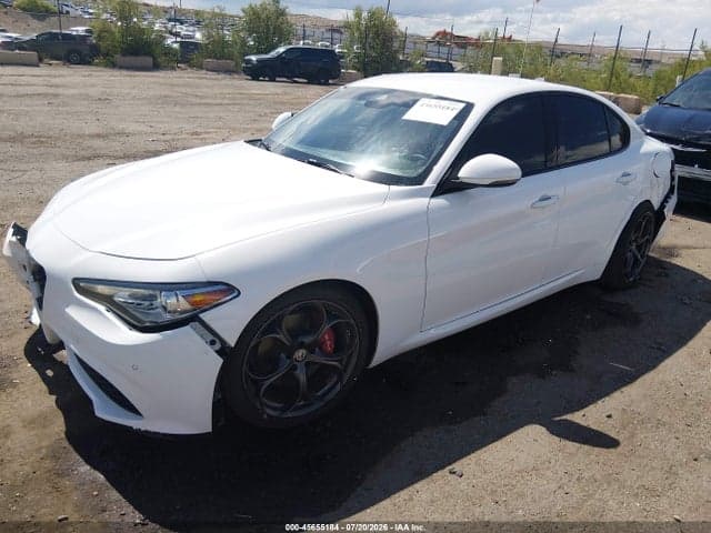 2018 ALFA ROMEO GIULIA TI SPORT RWD 2