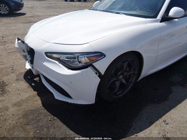 2018 ALFA ROMEO GIULIA TI SPORT RWD 6