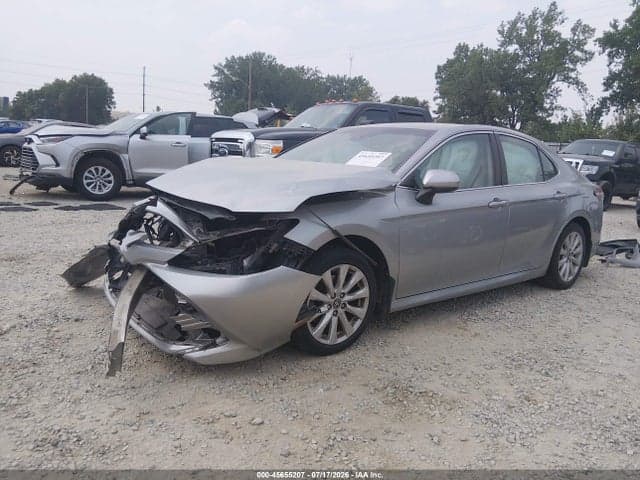 2019 TOYOTA CAMRY LE 2