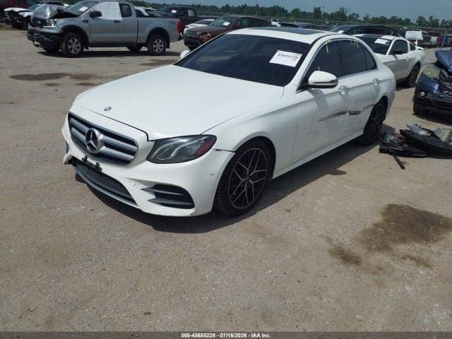 2017 MERCEDES-BENZ E 300 2