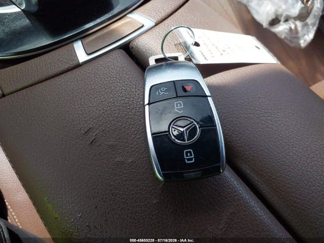2017 MERCEDES-BENZ E 300 11