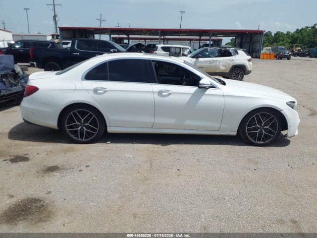 2017 MERCEDES-BENZ E 300 13