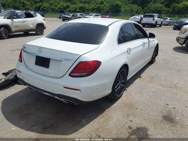 2017 MERCEDES-BENZ E 300 4