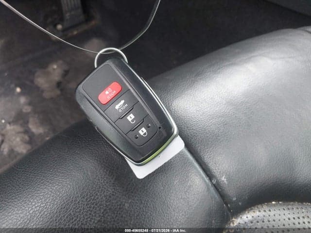 2018 TOYOTA CAMRY XSE 11