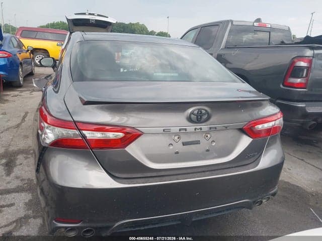 2018 TOYOTA CAMRY XSE 16