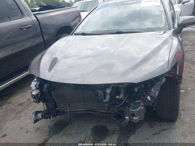 2018 TOYOTA CAMRY XSE 6