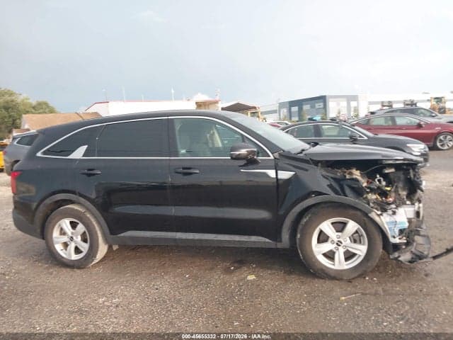 2022 KIA SORENTO LX 13