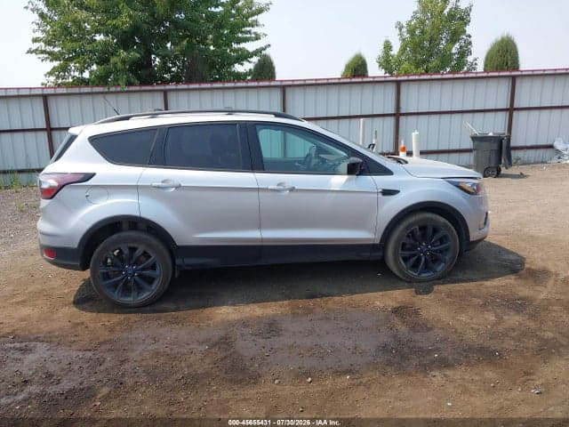 2017 FORD ESCAPE SE 13
