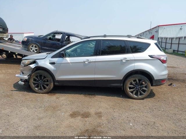 2017 FORD ESCAPE SE 14