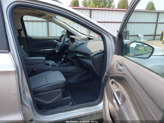 2017 FORD ESCAPE SE 5