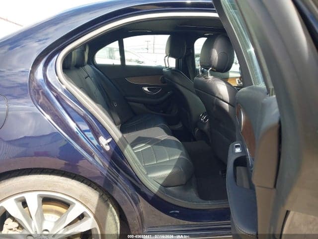 2019 MERCEDES-BENZ C 300 8