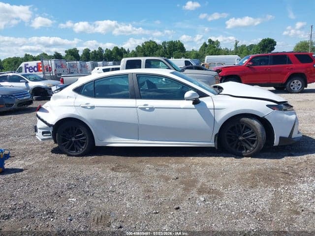 2025 TOYOTA CAMRY SE 13