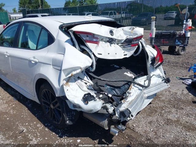 2025 TOYOTA CAMRY SE 17