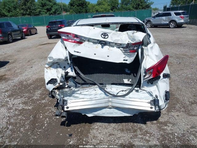 2025 TOYOTA CAMRY SE 6