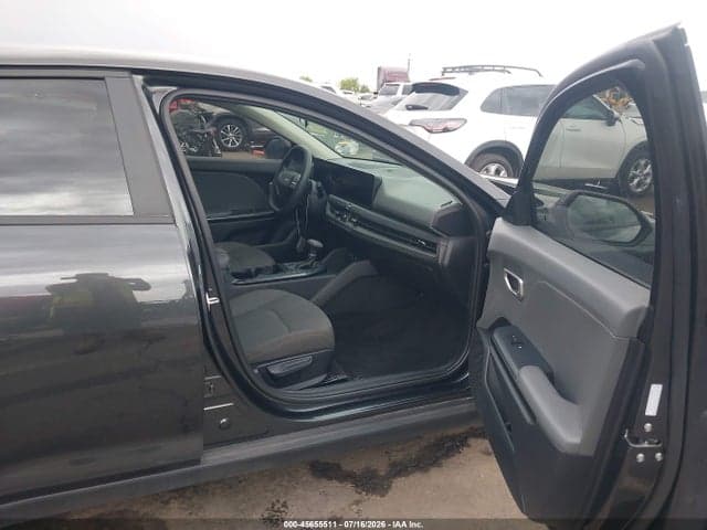 2025 KIA K4 LX 5