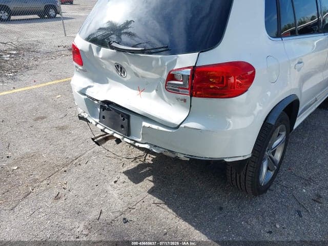 2017 VOLKSWAGEN TIGUAN 2.0T SPORT 6