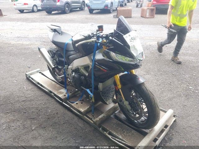 2022 APRILIA TUONO V4 1100 FACTORY