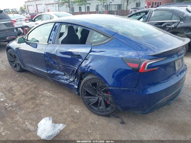 2024 TESLA MODEL 3 PERFORMANCE ALL-WHEEL DRIVE 3
