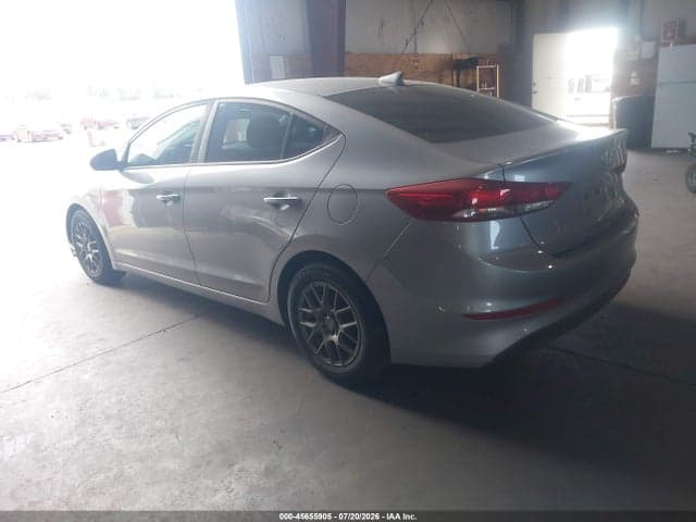 2017 HYUNDAI ELANTRA SE 3